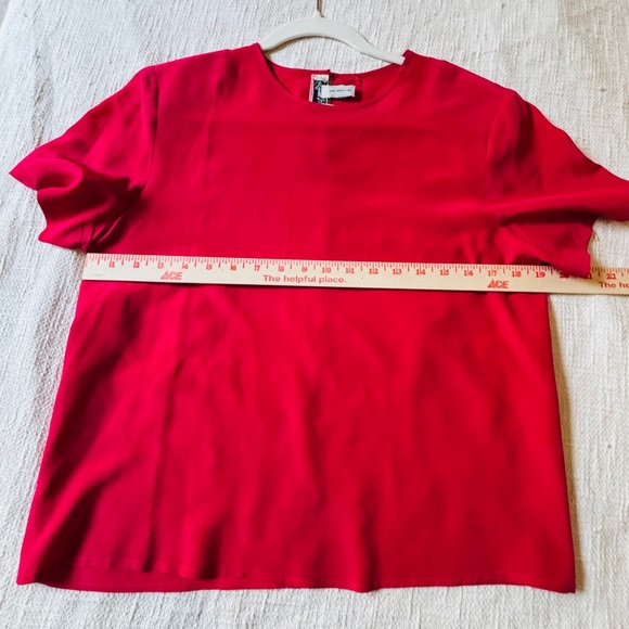 Laura & Jayne Vintage 100% Silk Women's Red Short Sleeve Blouse Women’s Size 12 - Picture 5 of 7